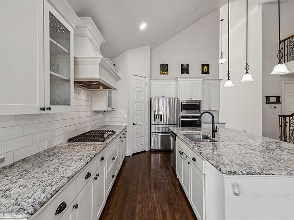 5th image of 7704 Choctaw Ln