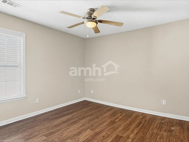 4615 Ridgefair Dr — Photo 14