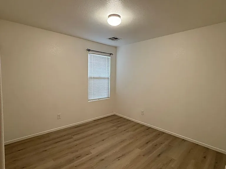 1358 Grass Creek Ave #1 — Photo 16