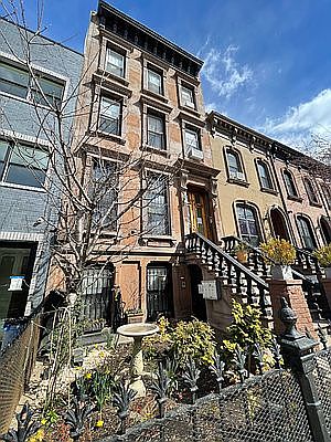 1st image of 39 Herkimer St #3