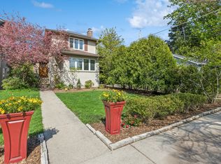 2152 Grey Ave, Evanston, IL 60201