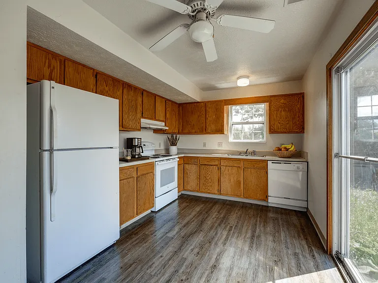Briarwood Place — Photo 8