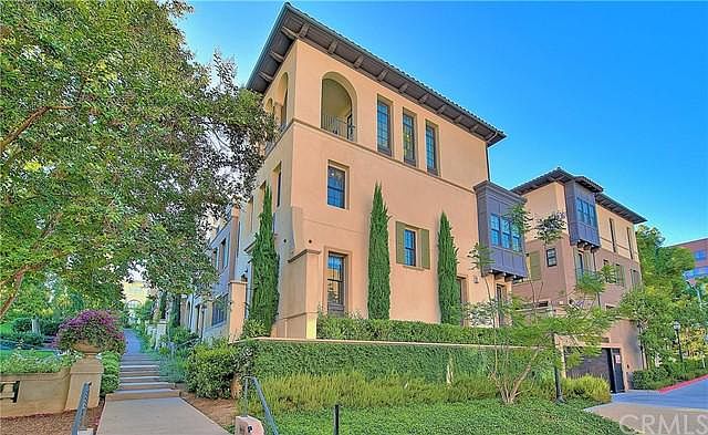 1st image of 378 W Green St #128