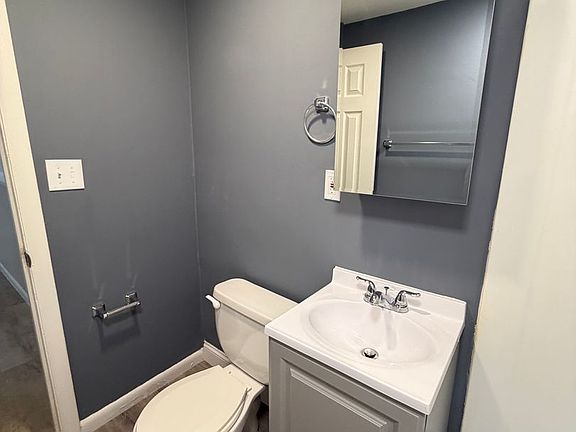 4th image of 345-381 Hildreth St #345-15
