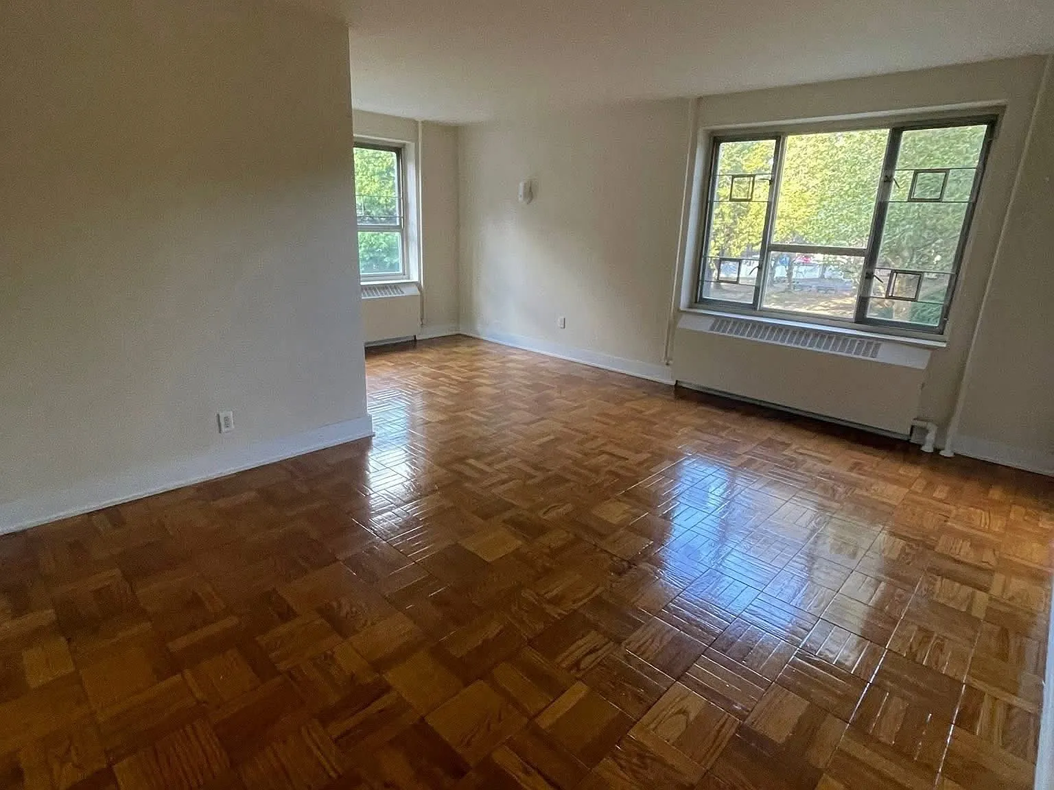 73rd Ave, Fresh Meadows — Photo 4