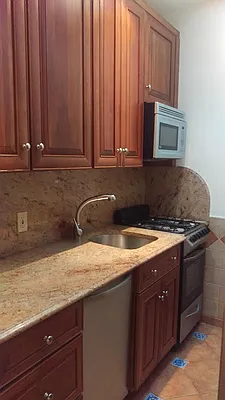 Rented by Green Line Realty | media 16