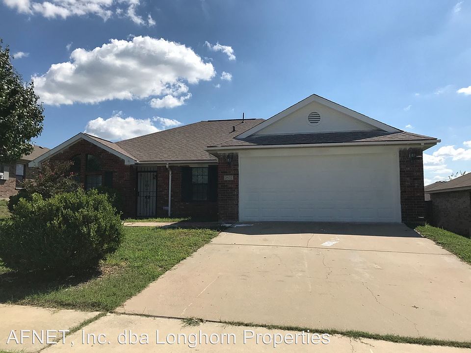 1st image of 2602 Littlewood Dr