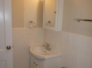 26 Clarendon St #2R, Malden, MA 02148