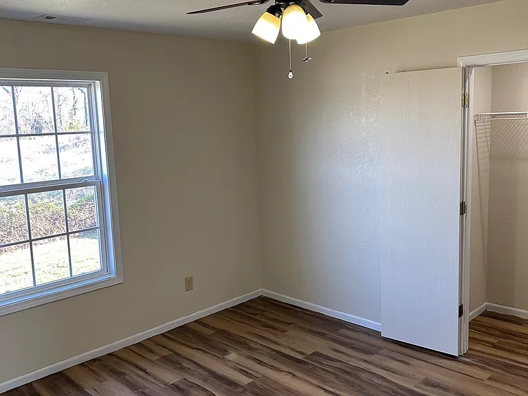 6888 Boston Dr — Photo 18