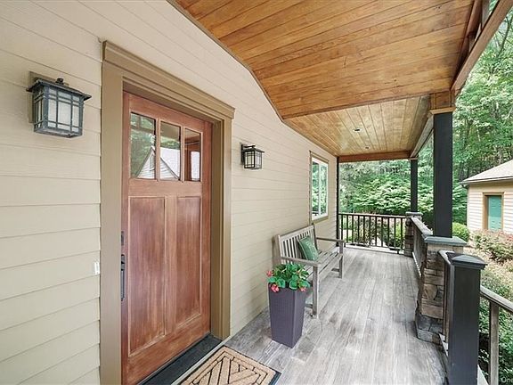 3rd image of 1 Tall Pines Rd
