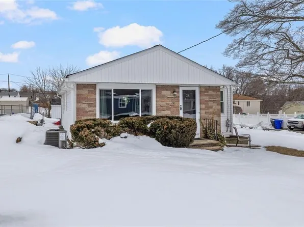 20 John St, North Providence, RI 02904