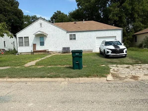 707 Hachmeister Ave, Natoma, KS 67651