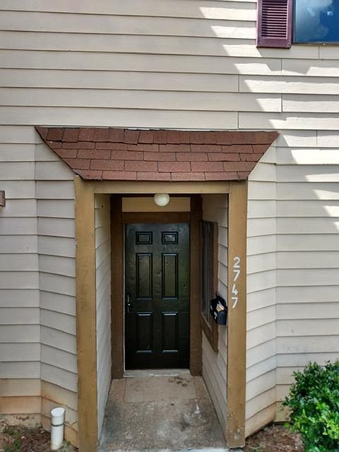 1st image of 2703 Penwood Pl