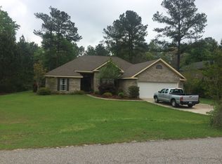 22 Stonegate Dr, Hattiesburg, MS 39402