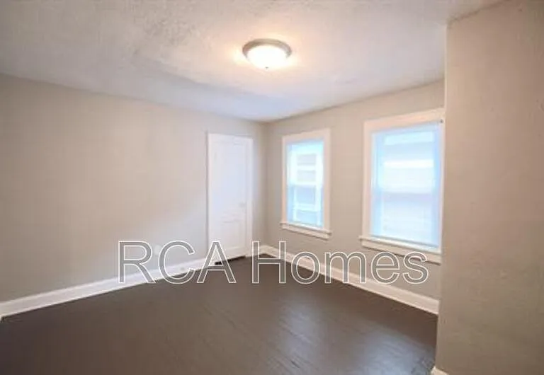 3618 Salem St — Photo 9