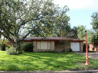 5013 Red Oak Ln, Texas City, TX 77591