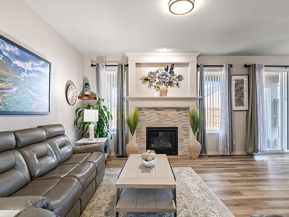 2nd image of 9663 Fairway Glen Dr