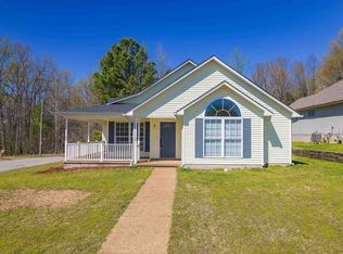 7 Sedgefield Dr, Jackson, TN 38305