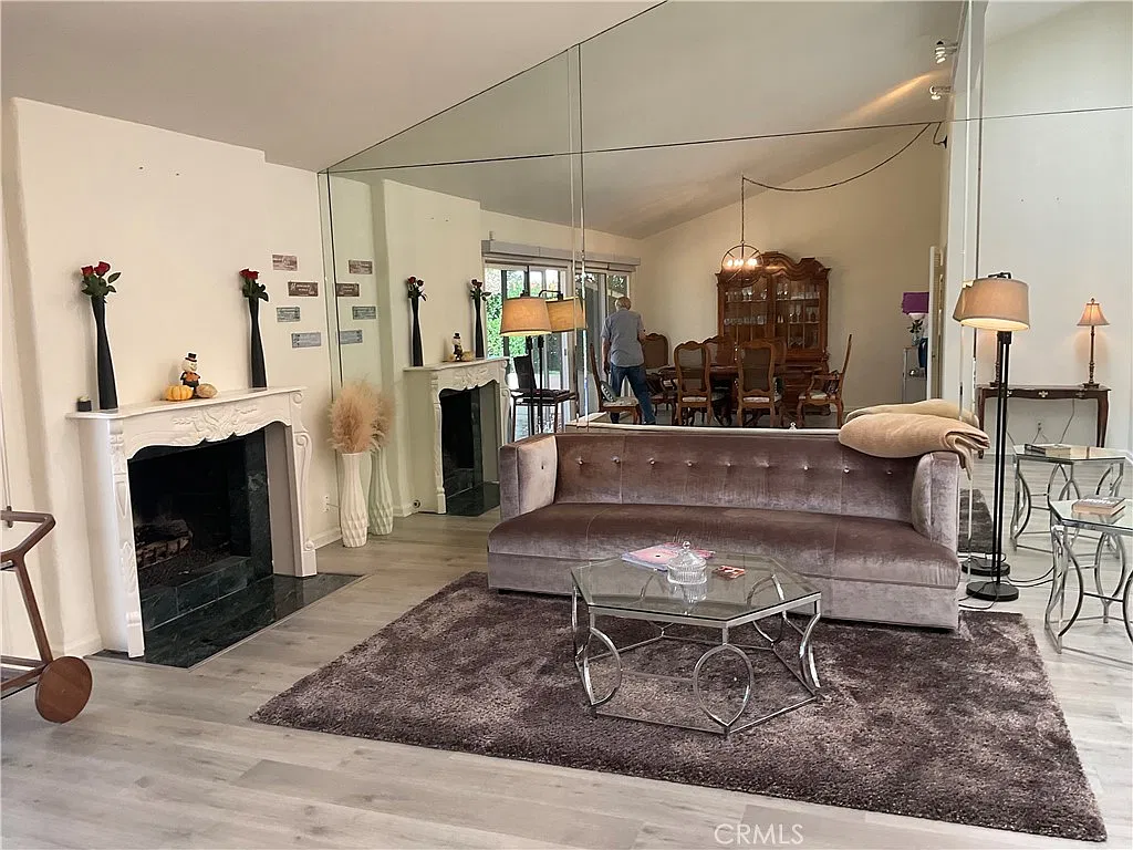 3 bed, 2113 sqft, $7,100 — Photo 4