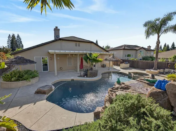1272 Trehowell Dr, Roseville, CA 95678