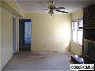 2nd image of 7601 Applewood Ln