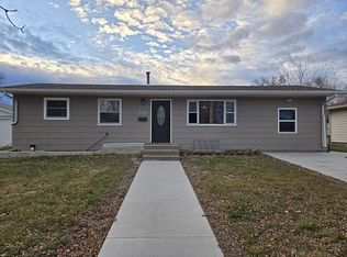 321 16th Ave NE, Jamestown, ND 58401