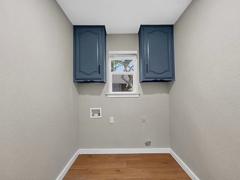 2308 Chamberlain Dr — Photo 39