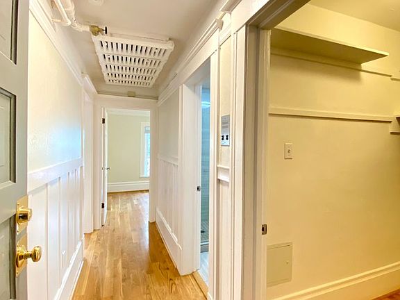 2nd image of 1456 Jones St #9