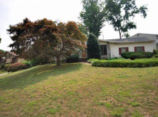 627 S Central Blvd, Broomall, PA 19008