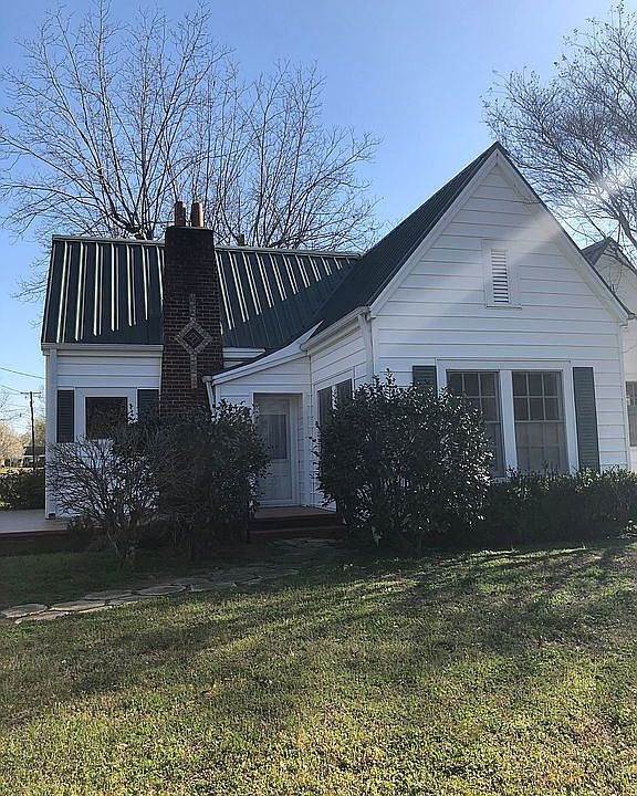 1st image of 110 Henley Perry Dr