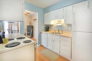 5th image of 73 Monmouth Dr