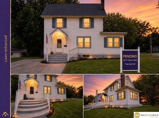 4071 Paxton Blvd, Omaha, NE 68111