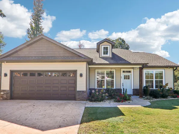 69 Cambridge Dr, Greenville, SC 29605