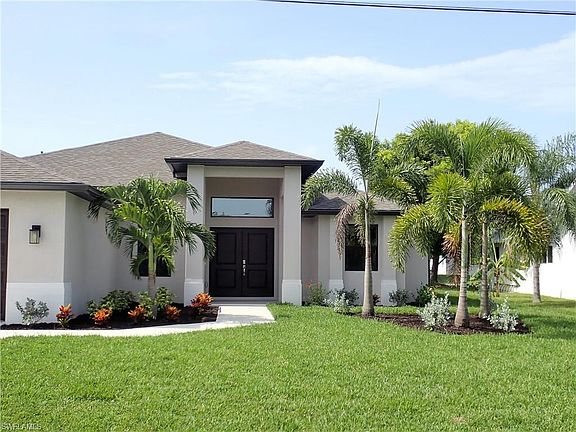 2nd image of 318 SE 23rd St