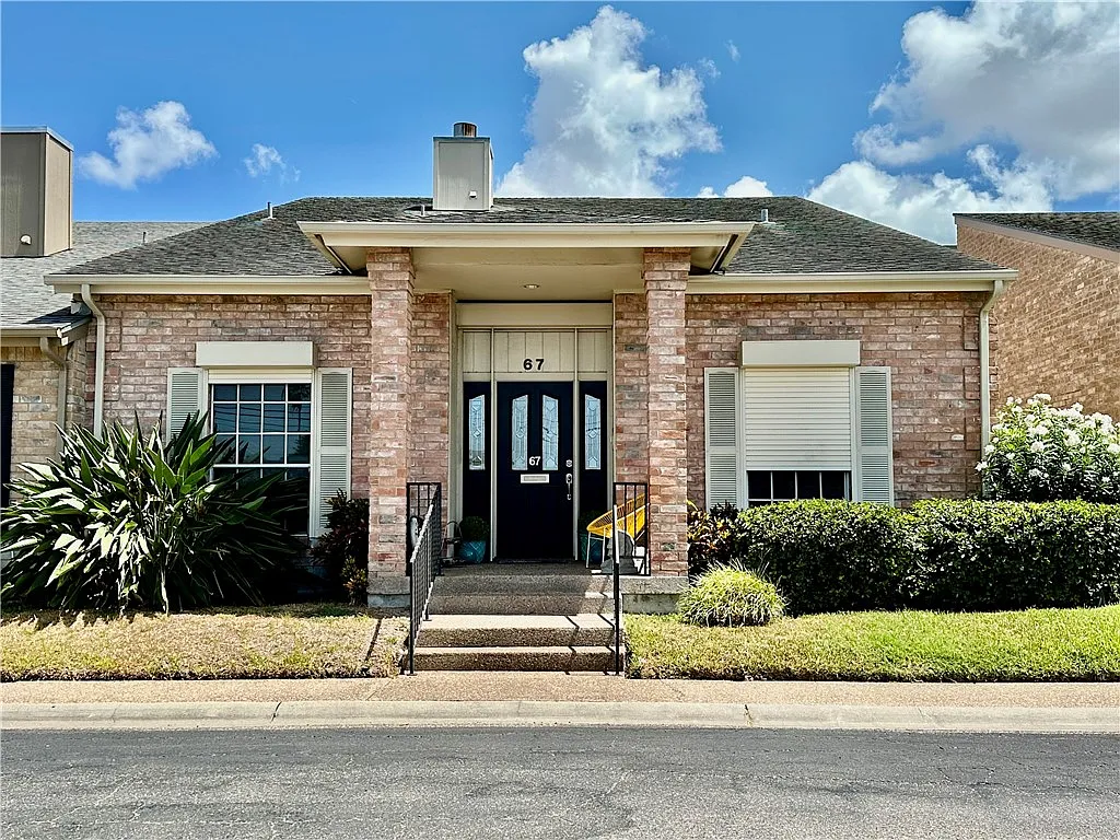 3 bed, 2035 sqft, $2,750 — Photo 1