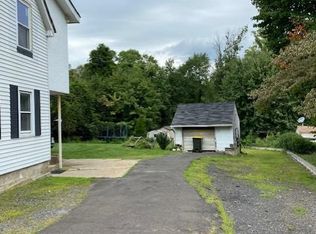 632 Fitzwatertown Rd, Willow Grove, PA 19090