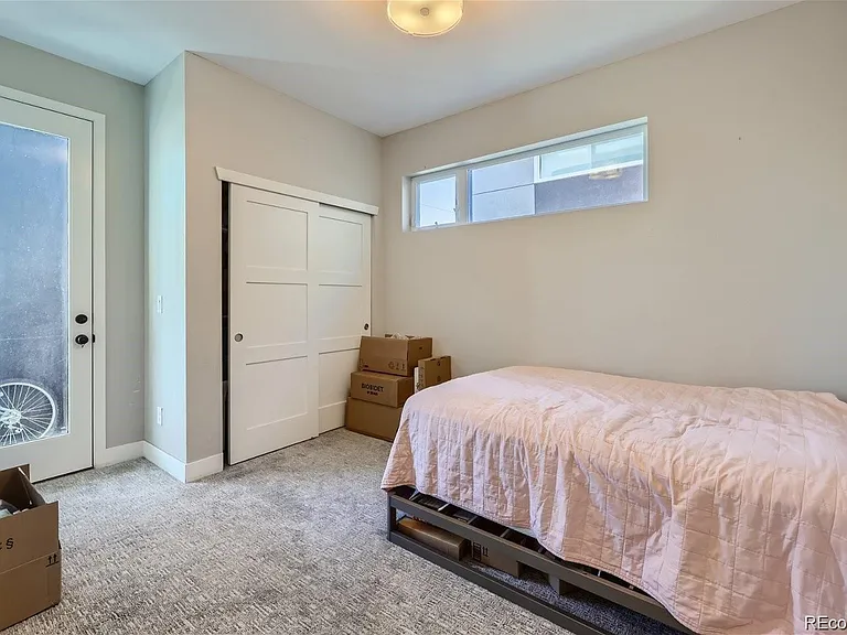 1272 Yates St #6 — Photo 19