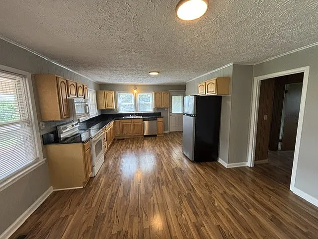 3785 Sunnydale Rd — Photo 3