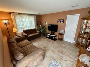9 Lee St #1, Elmwood Park, NJ 07407