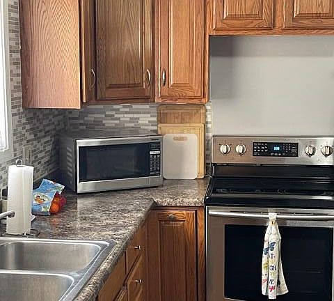 5th image of 2199 Meadowlawn Dr