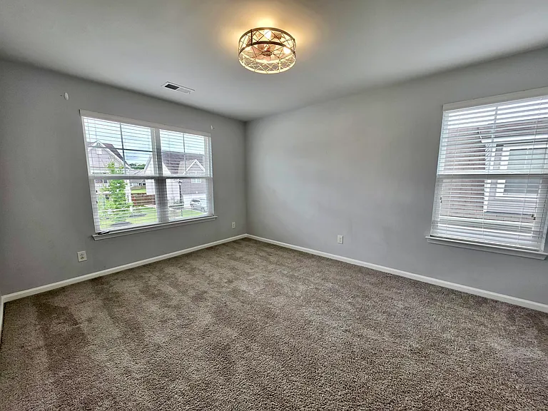 110 Nolin Rd — Photo 23