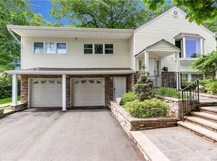 1 Fox Ln, Spring Valley, NY 10977