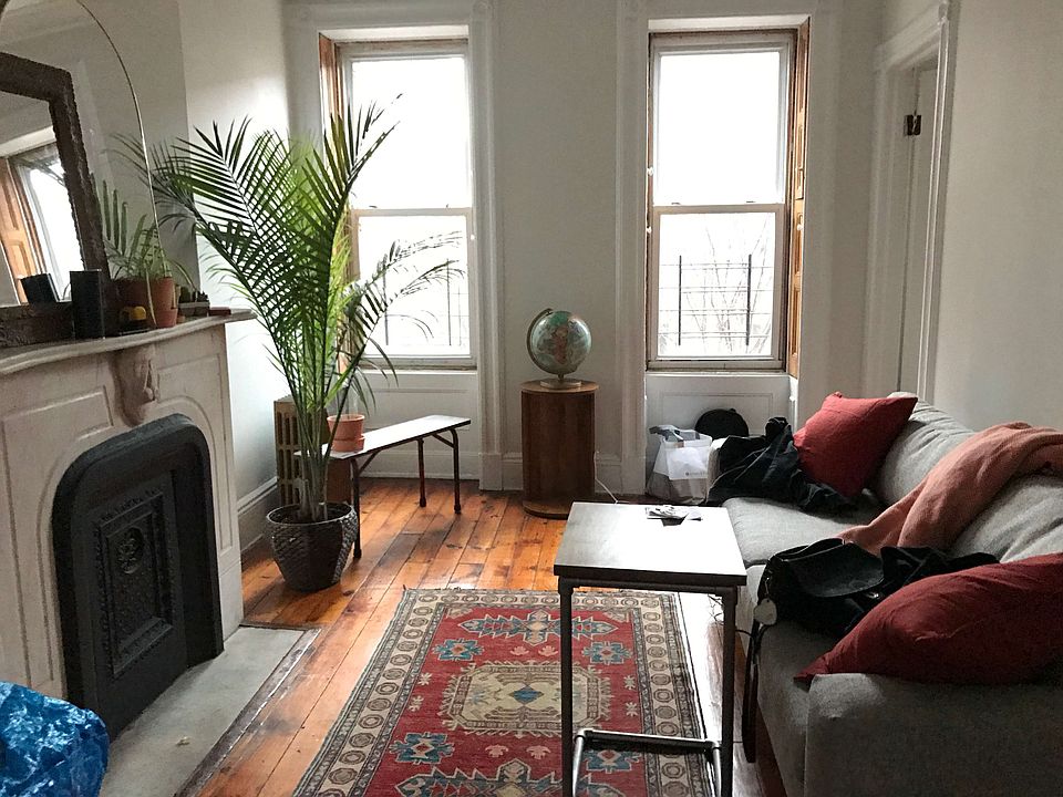 1st image of 425 12th St #3