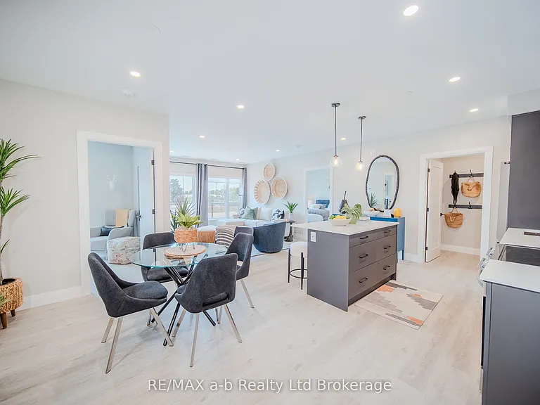 14 Harvest Ave #809 — Photo 9
