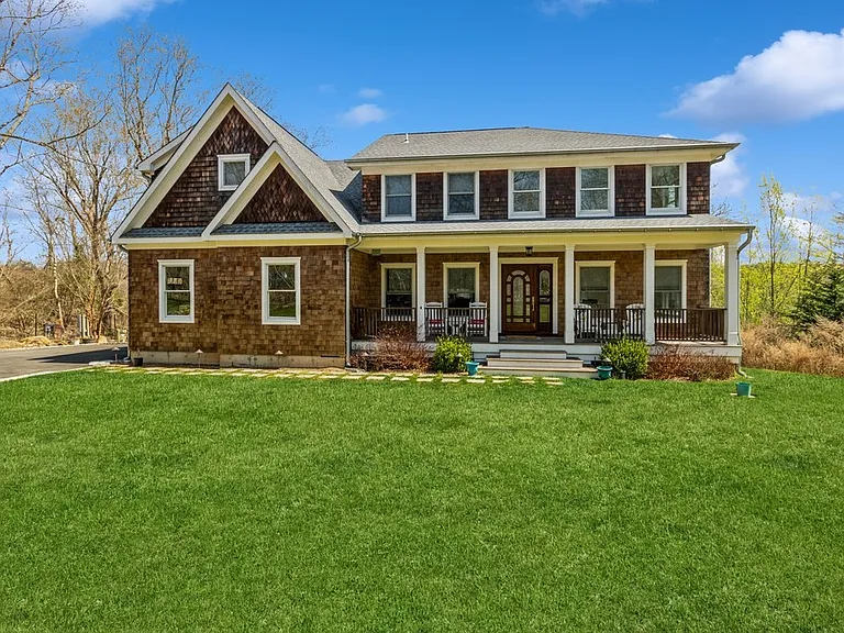 11 Beech Hollow Ct — Photo 2