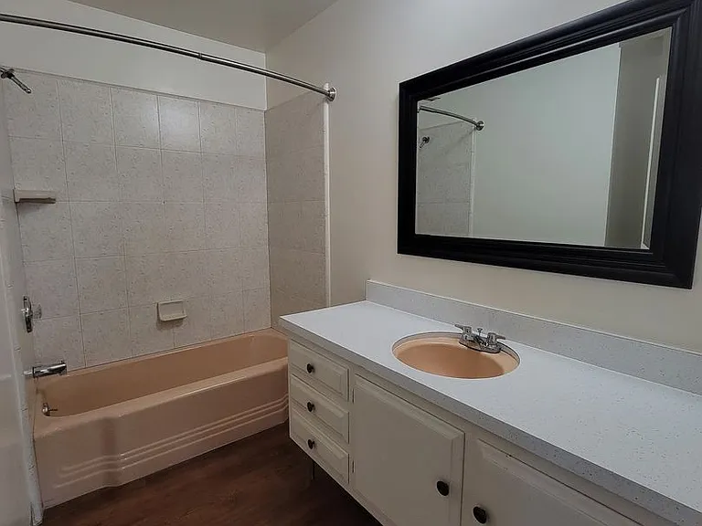 1744 S Oak Park St — Photo 8
