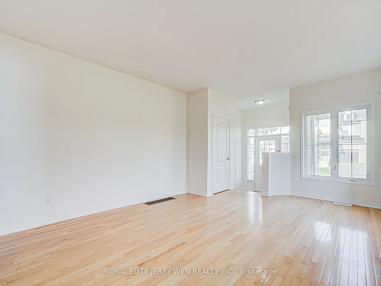159 Lebovic Dr — Photo 5