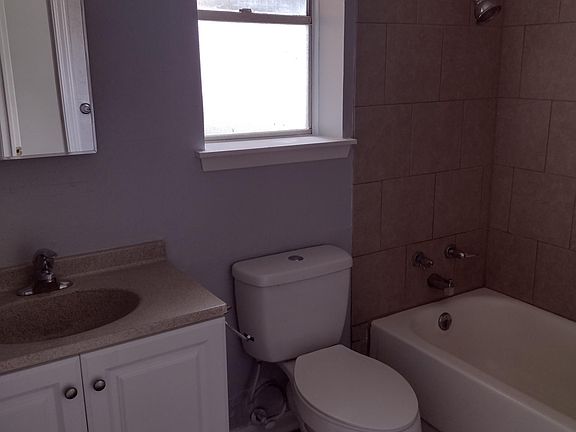 2nd image of 4902 Teasdale Dr