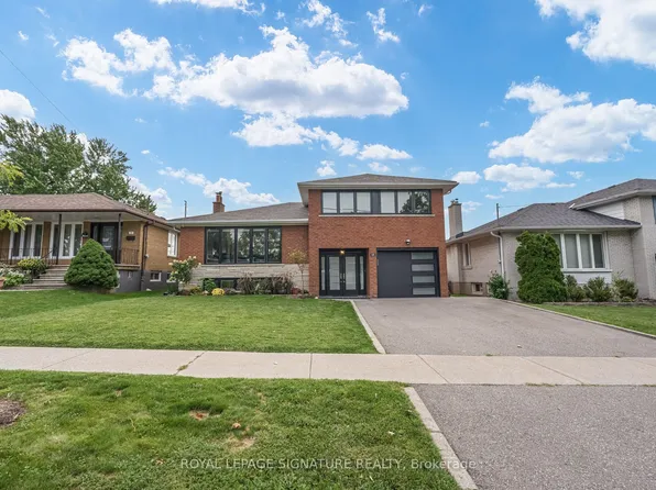 68 Stapleton Dr, Toronto, ON M9R 2Z9