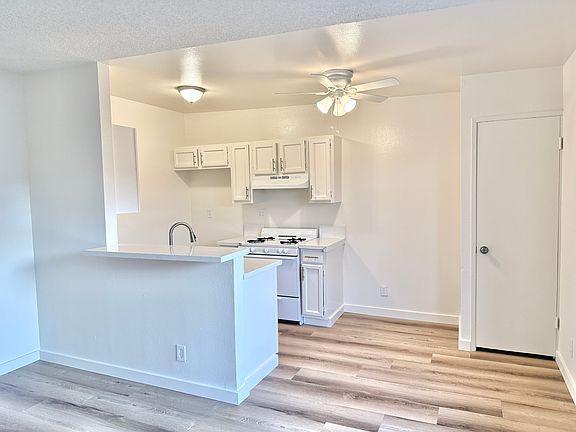 4th image of 11959 Runnymede St APT 6